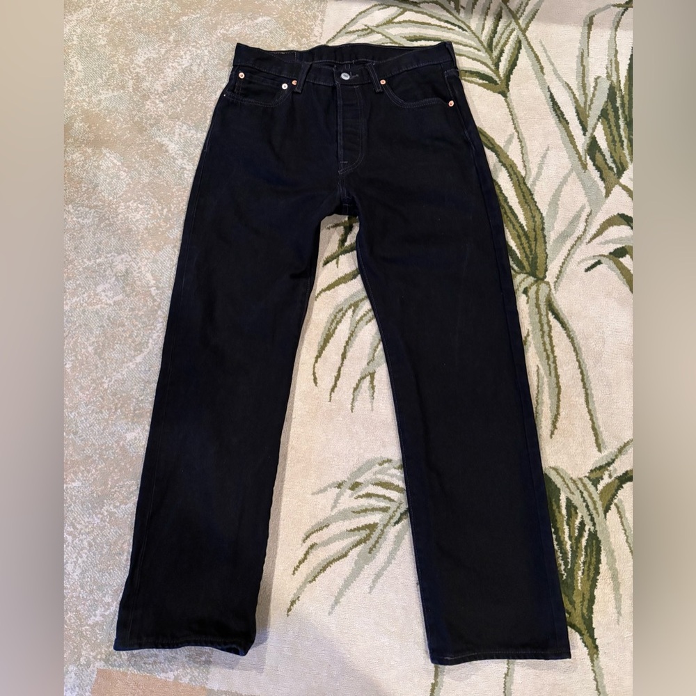 Levi's 501 Men's Original Fit Jeans W33 x L 30 (Measured Inseam 28”)